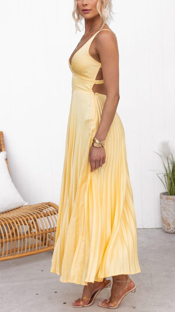 Pleovelle - Pleated Midi Dress With V-Neckline