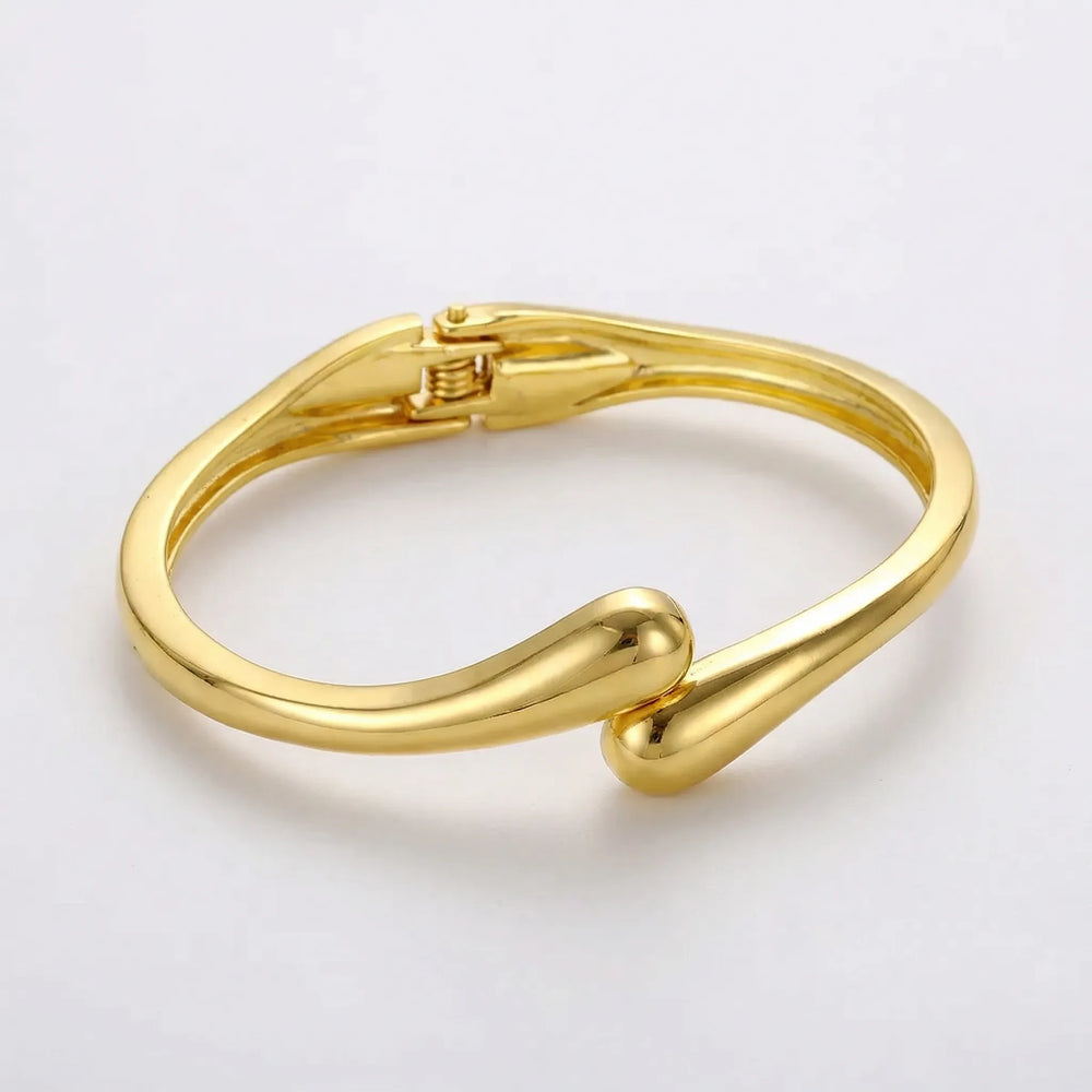 Teardova - Teardrop Shaped Open Cuff Bangle Gold