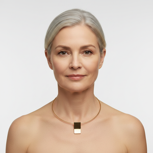 Squarelle - Geometric Square Pendant Choker Necklace