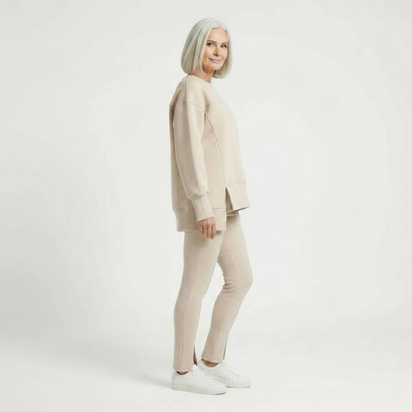 Lounvera - Oversized Sweatshirt And Fitted Legging Set